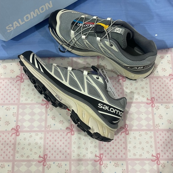 Salomon Shoes - Salomon Grey and Cream Trail Running Shoes with Fastlace